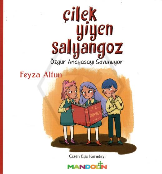 Çilek Yiyen Salyangoz